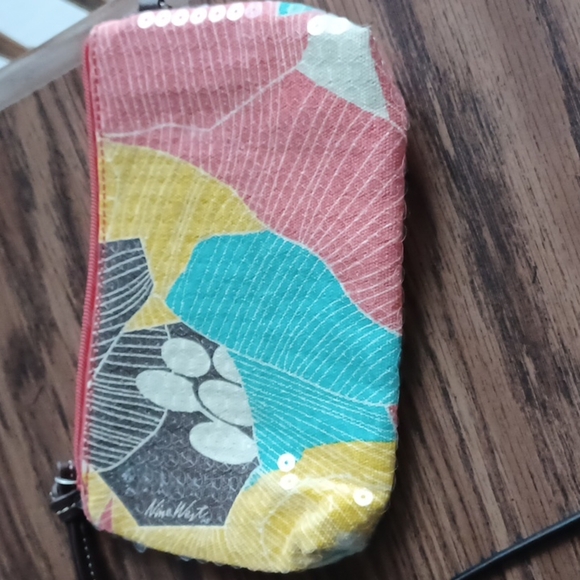 Nine West sequin makeup bag - Picture 1 of 5